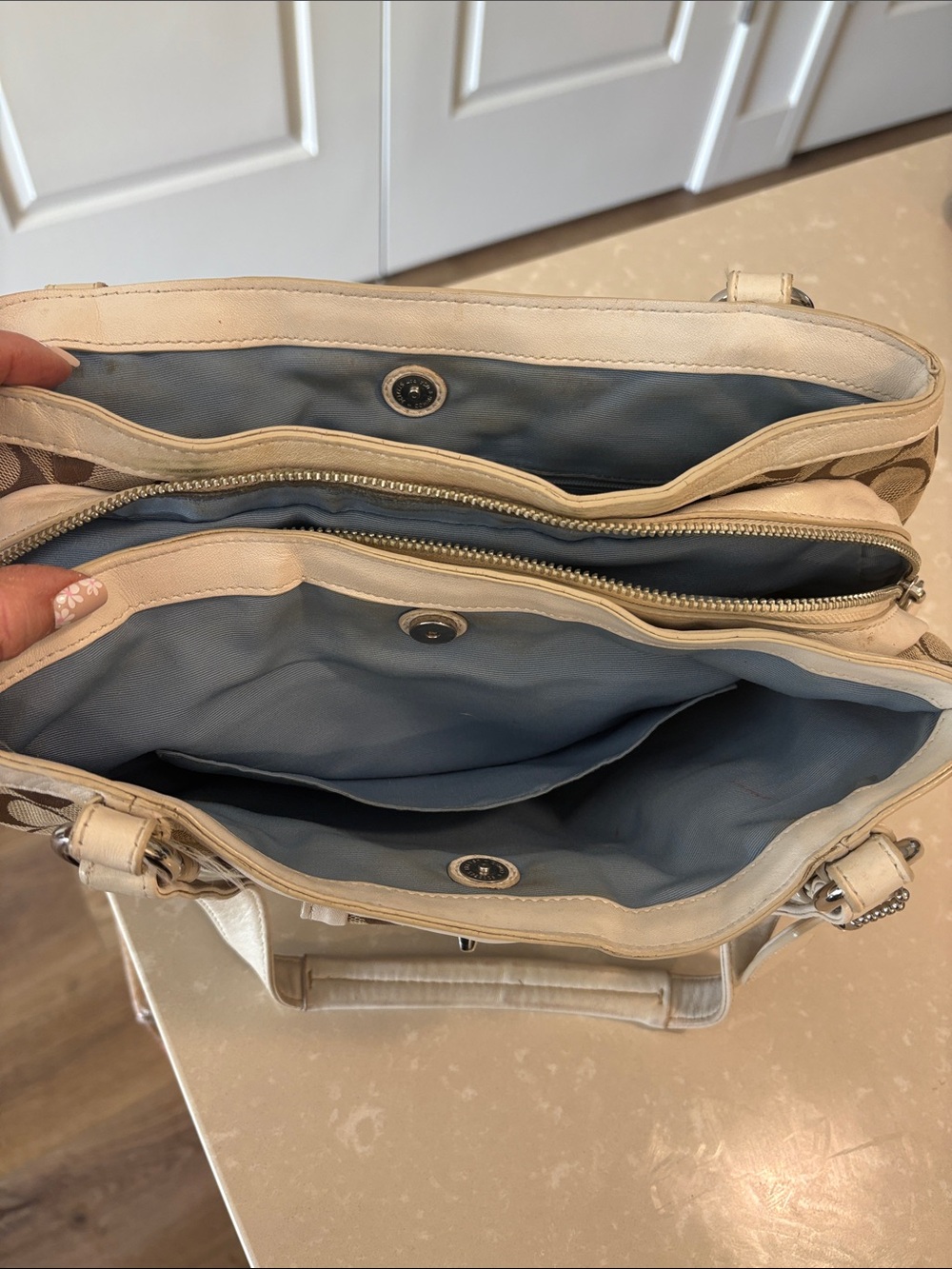 Coach Brown Signature Canvas Shoulder Bag with Cream Trim - Picture 7 of 7